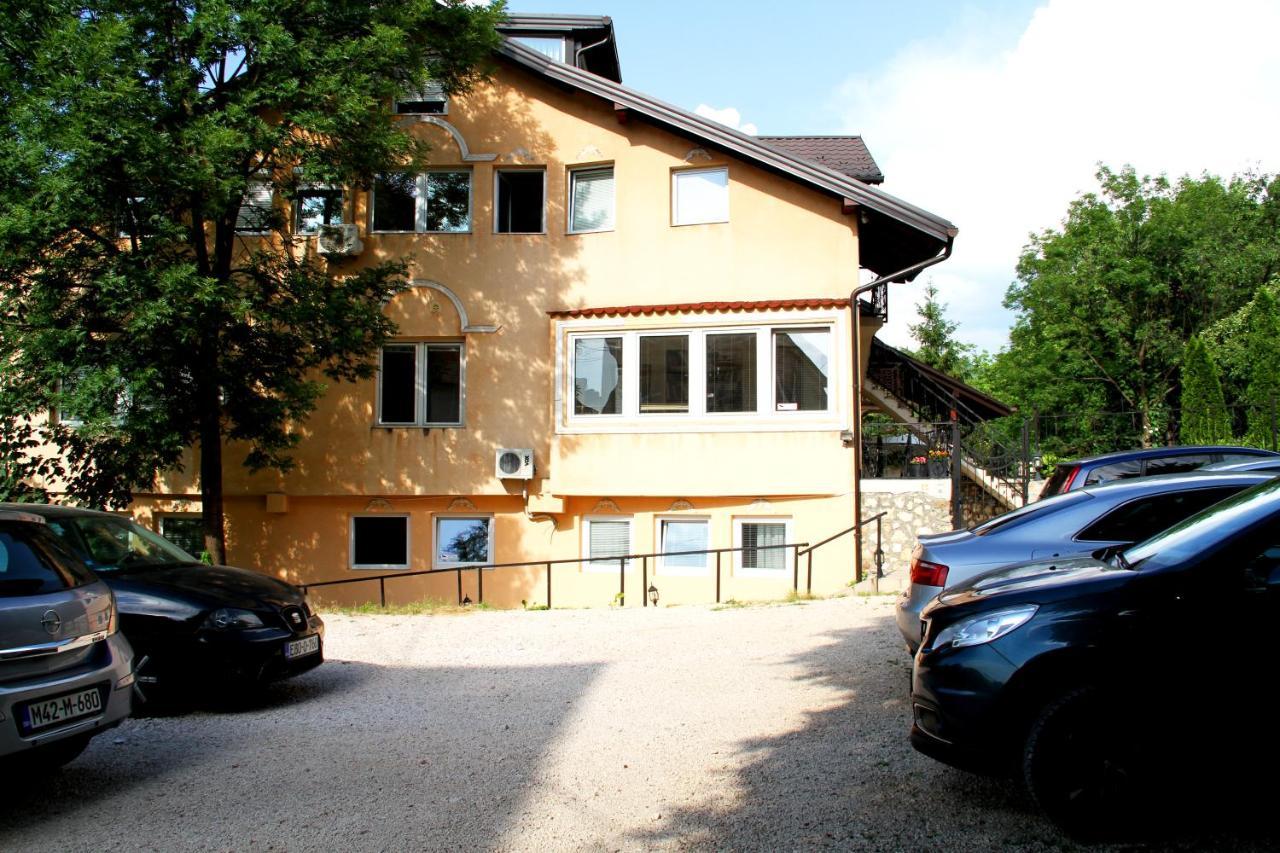Downtown Green Oasis Apartments Сараєво Екстер'єр фото